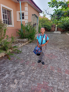 Aperaku Housing Estate estate near Favour Estate - 6.7km away