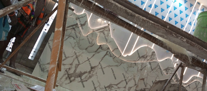 cromwell court estate