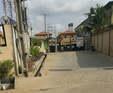 Oba Lateef Adams Estate estate near Samrose Estate - 1.8km away